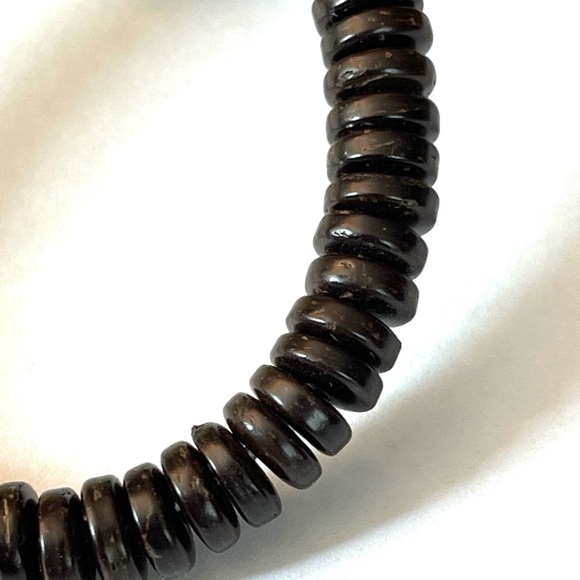 Flower Agate Bracelet With Coconut Shell Beaded Stretchy Bracelet - Picture 4 of 4